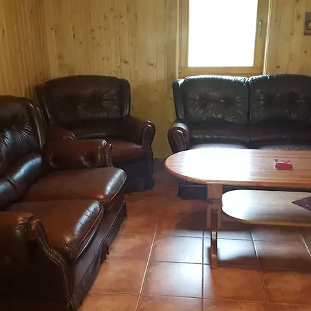 Zrub Magurka Lodge Partizanska lupca